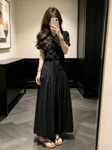 Karrar betsey | Đầm Tay Ngắn Phong Cách Audrey Màu Đen