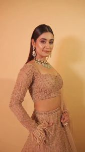 [PRE-ORDER]BOLLYWOOD STYLE GOLDEN COLOUR PARTYWEAR MIND-BLOWING EXCLUSIVE SEQUENCE WORK LEHANGA & CHOLI[DELIVERY TIME 12 DAYS]