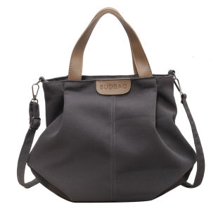 กระเป๋าผ้าใบ Tote Bag ขนาดใหญ่สำหรับผู้หญิง กระเป๋าสะพายไหล่ข้างเดียวสำหรับเดินทาง กระเป๋าถือแบบลำลอง สีดำ กระเป๋าผ้าใบแบบถือได้