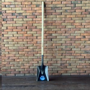 TC LONG Handle Square Shovel Treated Oak Wood TOOLS FOR AGRICULTURE AND GARDENING
