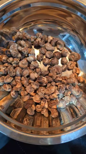 เห็ดหอม (กระดุมดอกจิ๋ว) เห็ดกระดุมลาย น้ำหนัก 200กรัม// 500กรัม เห็ดหาทานยาก เนื้อกรุบ ดอกจิ๋วนำไปต้ม ผัด