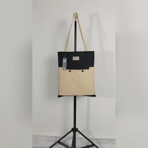 Tas Penutup Resleting Hitam: Tas Model Pria & Wanita Kasual