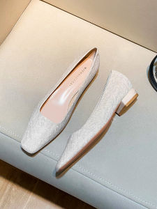 รองเท้าส้นหนาหัวเหลี่ยมสไตล์นางฟ้าสำหรับผู้หญิง ฤดูร้อนปี 2024 รองเท้าส้นเตี้ยแบบสวมหัวกว้าง พื้นรองเท้ายาง ส้นเตี้ย ทรงสี่เหลี่ยม