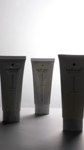 Sữa rửa mặt trắng da Sakura Brightening Cleanser 100ml