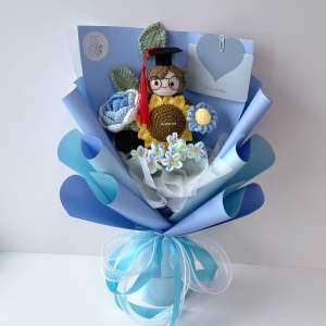 [SG instock] handicroft handmade crochet graduation flower bouquet sunflower graduate gift - celebrate blossoms 🎓 available in 8 colours 🌻