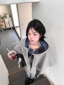 Buwan Studio 2024 Fall and Winter Stylish Wool Double-Sided Cashmere Two-Way Cape Plaid Outwear Women