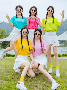 เสื้อยืดคู่รักสีสันสดใสสำหรับผู้หญิง คอกลม แขนสั้น หลวม ลำลอง แฟชั่นฤดูร้อน เสื้อผ้าทำงาน เสื้อผ้าทำงาน กลุ่มเพื่อนรัก