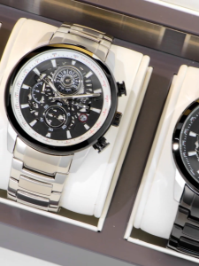 LIEBIG Fashion Stainless Steel Mens Quartz Watch 3ATM Tahan Air Tangan Bercahaya dengan Multi-Layer 3D Skeleton Dial Non-Slip Buckle Gaya Mekanik L8005