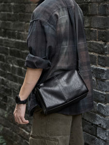 Leather Mens Crossbody Bag Large Capacity Pillow Bag Casual Commuting Shoulder Bag Fashionable Street Style Soft Synthetic Leather