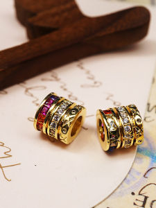 เครื่องประดับ DIY ทองแดงบริสุทธิ์ชุบทอง ประดับเพชรเหลี่ยมสีสันสดใส สามวงแหวน รูใหญ่ อุปกรณ์ทำเครื่องประดับ กล่องบรรจุภัณฑ์เดิม