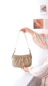 Tas Selempang Wanita Kekinian: Slingbag Wanita Fashion & Desain Tas Wanita Modern
