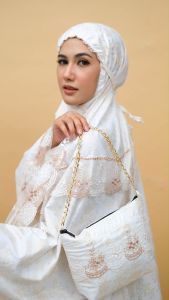 Mukena Putih Dewasa Terbaru Katun Foil Bunga Glossy