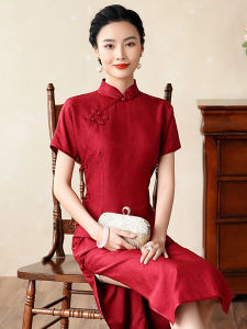 ชุดกี่เพ้าไหมสีแดงหรูหรา ฤดูร้อน 2025 ชุดกี่เพ้าสไตล์จีนใหม่ ชุดทำงานลำลองสำหรับวัยรุ่น ผ้าไหมมัลเบอร์รี่ระดับไฮเอนด์
