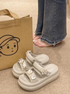 รองเท้าแตะพื้นหนาสำหรับผู้หญิง สไตล์แฟชั่นฤดูร้อน รองเท้าแตะชายหาด กันลื่น รองเท้าแตะส้นแบน พื้นรองเท้า EVA ยาง