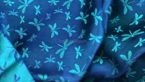 Vải Lụa Tơ Tằm hoa văn chuồn chuồn xanh cobal may áo bà ba áo dài và các loại váy đầm