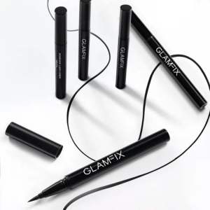 Eyeliner glamfix adesive lash liner