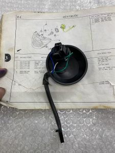 Chụp đuôi đèn trước Sh ý 150 - 300i