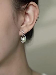 Classic Stylish Pearl Studs 8-9mm