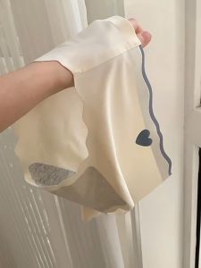 MC CD1801 Celana Dalam Wanita CD Seamles Tanpa Jahitan Anti Nyeplak Fashion Es Sutra Katun Wanita