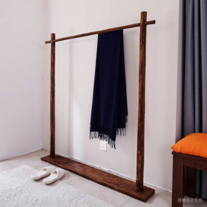 Yuzhi Floor Mounted Bedroom Wooden Clothes Hat Rack Solid Wood Stand Clothing Store Display Wooden Stand Utility Storage Rack