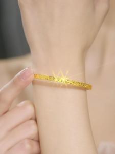 ZHOU LIU FU 周六福 S999 Pure Silver Bangle Simple Cuff Bracelet Hypoallergenic Slim Jewelry for Women D1014856/D1014156