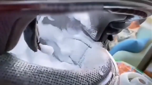 【680ML】Helmet foam disinfecting spray deodorizer helmet freshener and deodorant helmet spray