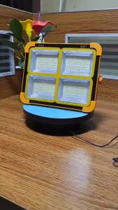 รับประกัน 30 ปี✨ไฟโซล่าเซลล์ ไฟสปอร์ตไลท์ กันน้ำ IP68 Waterproof ไฟled โซล่าเซลล์ ชาร์จไฟ USB ไฟ 4ระดับ+ไฟเตือน เปลี่ยนได้ 3 สี