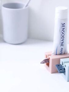 Toothpaste Squeezer Dispenser Rolling Tube Press Holder Bathroom Toothpaste Clip for Facial Cleanser & Toothpaste
