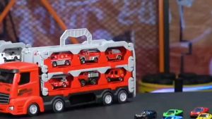 Bộ đồ chơi đường đua dài 2 mét xecontainer và 6 xe siêu anh hùng có thể gấp gọn tùy ý bộ quà tặng bé trai bé gái