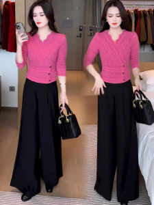 เสื้อเชิ้ตคอวีลูกไม้รัดรูปสไตล์ฝรั่งเศสสำหรับผู้หญิง เสื้อเชิ้ตทรงเข้ารูปสั้นแบบมีขนแกะ ฤดูใบไม้ร่วง/ฤดูหนาว เสื้อเชิ้ตคอวีลูกไม้สไตล์ใหม่