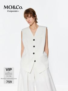 MO&Co. | Lightweight Cooling V-Neck Loose Fit Sleeveless Jacket