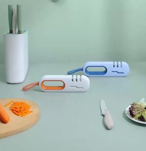 ที่ลับมีด 3 ช่อง เครื่องลับมีด แท่นลับมีด อุปกรณ์ลับมีด ลับมีด หินลับมีด อเนกประสงค์ อุปกรณ์ลับของมีคม Knife Sharpener ช่องลับมีด ลับได้คมมาก