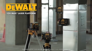 เครื่องมือเลเซอร์ระดับ 12 เส้น 3D จาก DEWALT รุ่น DW089LG ออกแบบมาสำหรับงานมืออาชีพได้แม่นยำในทุกมุมด้วยเลเซอร์ 360 องศา ครอบคลุมทั้งแนวนอนและแนวตั้ง
