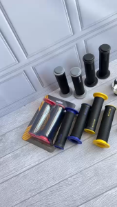 HANDGRIP SARUNG STANG HG 66 HANDLE GRIP MODEL RCB UNIVERSAL GRIP model RCB HG77 HANDFAT GRIP HAND GRIP HG55 HG66 BULU GAGANG TUAS MOTOR SET KANAN KIRI PLUS Jalu Gepeng ulir Crome JALU STANG ALMU MODEL SPIRAL FLAT SET universal UNTUK SEMUA MOTOR HONDA YAMA