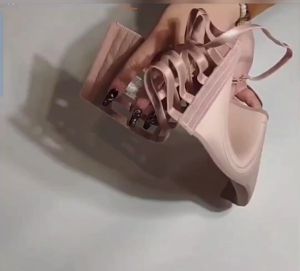 *SISTER HOOD BRA* 32 34 36 AB Cup Underwired Strapless Half-cup Push Up  Tube Bra (Baju Dalam Perempuan Berdawai) 有钢圈半杯美背内衣