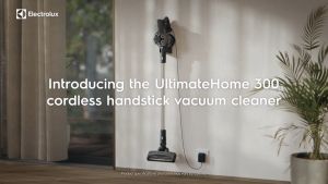 Electrolux UltimateHome 300 handstick vacuum cleaner EFP31212 (2yrs warranty)