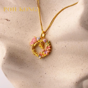 POH KONG 916/22K Yellow Gold Garden Wreath With Enamel Pendant