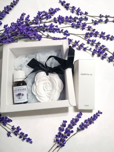 Camellia Ceramic Hanging Diffuser for Essential Oils Aromatherapy Fragrance Car Accessories Diffuser for Car/ Home/ Office