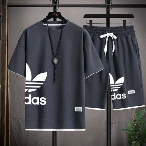 Summer 2025 New Mens Pullover Sportswear Set Fashionable Basketball Mens Casual Short-Sleeved T-Shirt + Shorts Two-Piece Set