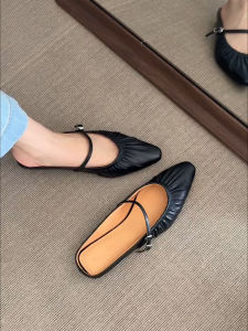 FANGXI | Retro Wrinkle-toe One-strap Flat Sandals