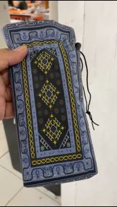 SAJADAH TRAVEL / SAJADAH SOUVENIR Sajadah JUMBO Ukuran 105 x 60 ( ISI 10 PCS )