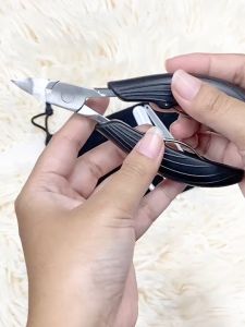 Marino กรรไกรตัดเล็บ 4 ชิ้น No.Y1787 - พร้อมถุงเก็บแบบเซ็ท 4 ชิ้น