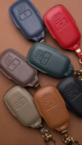 Bao Da Chìa Khoá Ô Tô Toyota TOY-F2 Yaris cross 2024 Raize Veloz Avanza 2022 Smartkey 2 Nút Bấm Ốp Chìa Khoá Da Thật Minh Long Craft