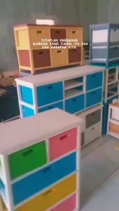 Redy Stok Rak Lemari Meja TV 32 Inch Rotan Sintetis Laci 3 Mini Warna-Warni Modern Murah Terbaru