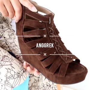 Gladiator Wedges Tali Resleting Botentik Anggrek Suede