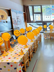 Disposable Rectangular Tablecloth Thickened Birthday Buffet Party Waterproof Oil-resistant for Kindergarten And School Childrens Day