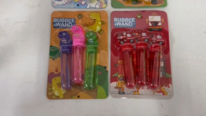 Bubble Wand Cute Design Bubble Wand Dino Unicon Dolphin Space Fire Truck Army 1 set 3pcs Bubble Water Toy *Ready Stock*