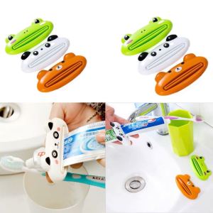 BnB Mall 1pcs Cute Cartoon Rolling Squeezer Toothpaste Tube Dispenser Animals Shape Bathroom Home Tube Squeezer TB-COL/PRS/CAST