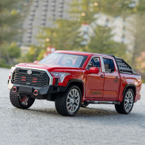 1:32 Tundra Corolla Miniature Model Diecast Alloy Car Toy Door Opened Sound Light Pull Back Vehice Gift for Friends Collectible