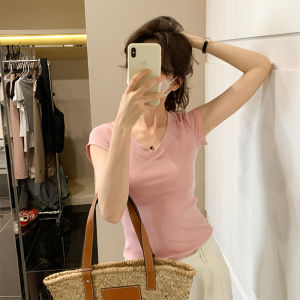 เสื้อยืดคอกลมแขนสั้นทรงเข้ารูปสำหรับผู้หญิง ฤดูร้อน 2024 เสื้อเชิ้ตแขนสั้นคอวีสไตล์เกาหลีใหม่ ทรงเข้ารูป ทรงเข้ารูป แฟชั่น เสื้อเชิ้ตสีพื้น